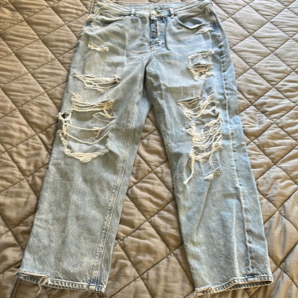 American Eagle 90s Boyfriend Jeans